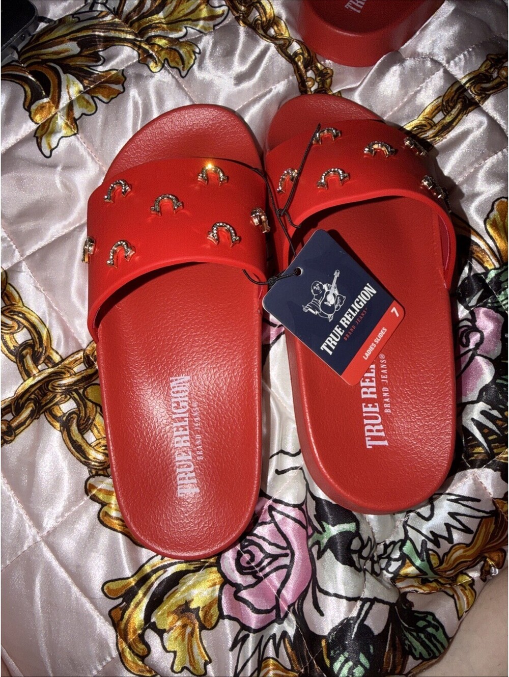 True Religion Womens Sandals Red Mini Bling Logos NWT - Picture 2 of 5